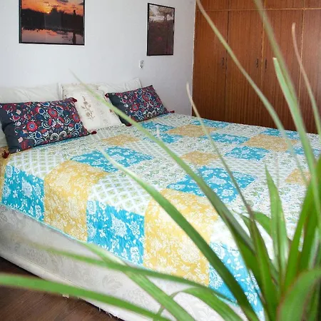 Artemis 3, Beachfront Boutique * Лимасол